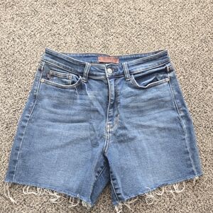 Judy Blue Frayed Hem Denim Shorts